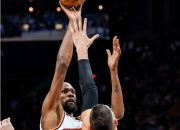 九游娱乐-包含杜兰特爆冷击败中国队，突破纪录引爆全场！的词条